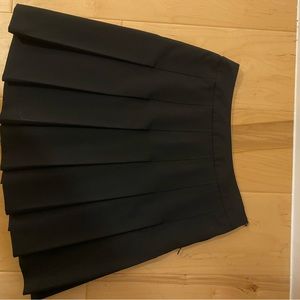 Black pleated skirt